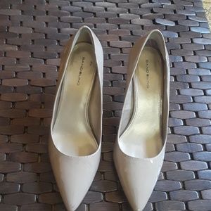 Very Cute Tan glossy heeled Shoes